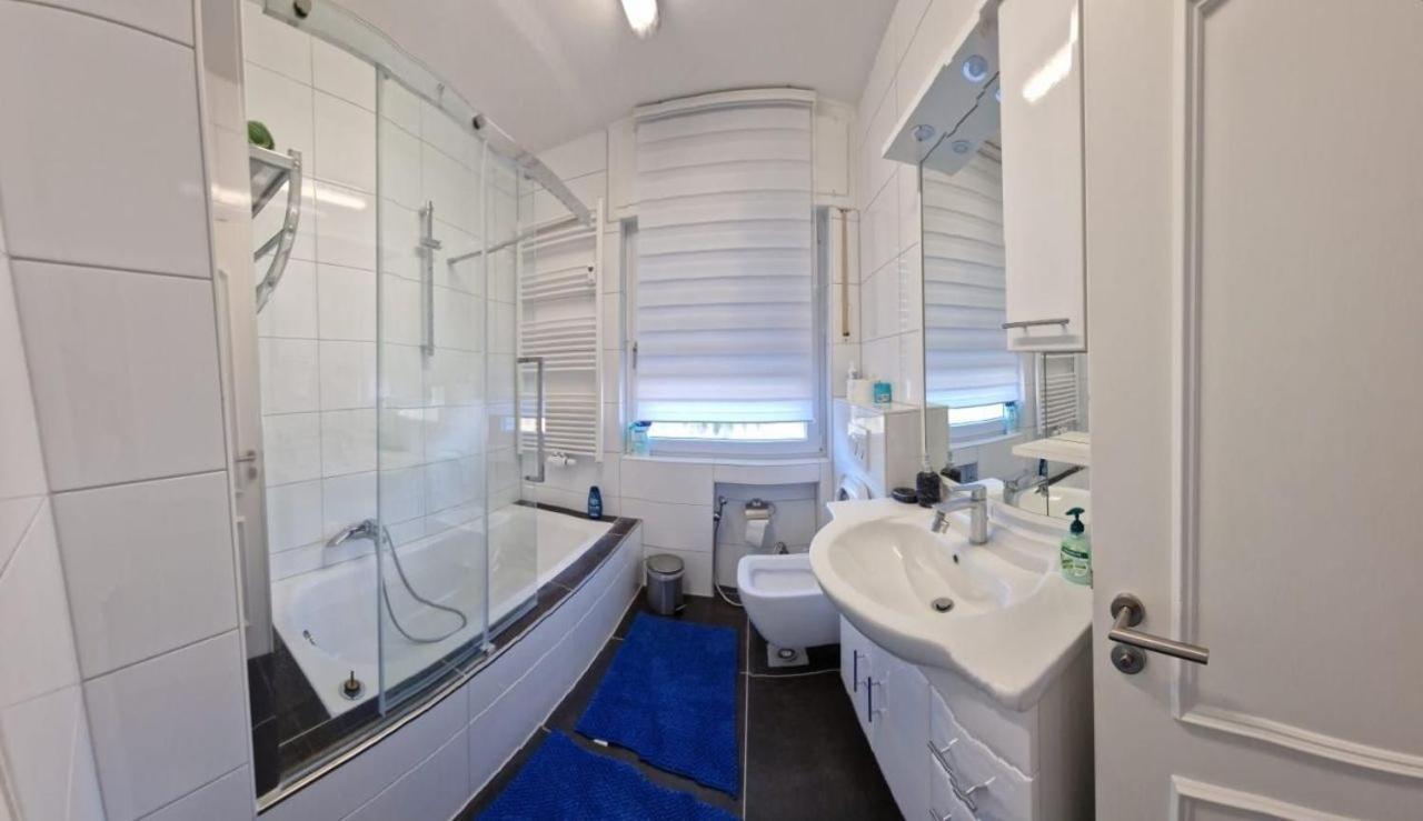 Ferienwohnung In Bielefeld Bagian luar foto